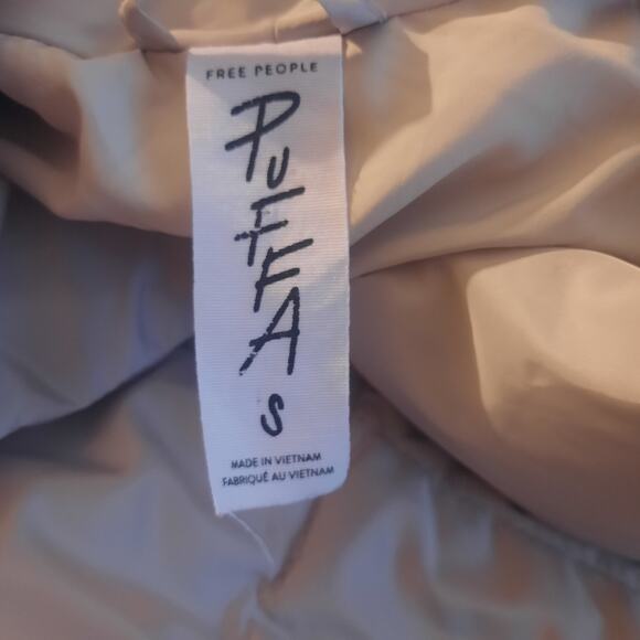 Free People Womens Ella Puffer Coat in Mineral Rose Color Button Closure Size S - Picture 2 of 9